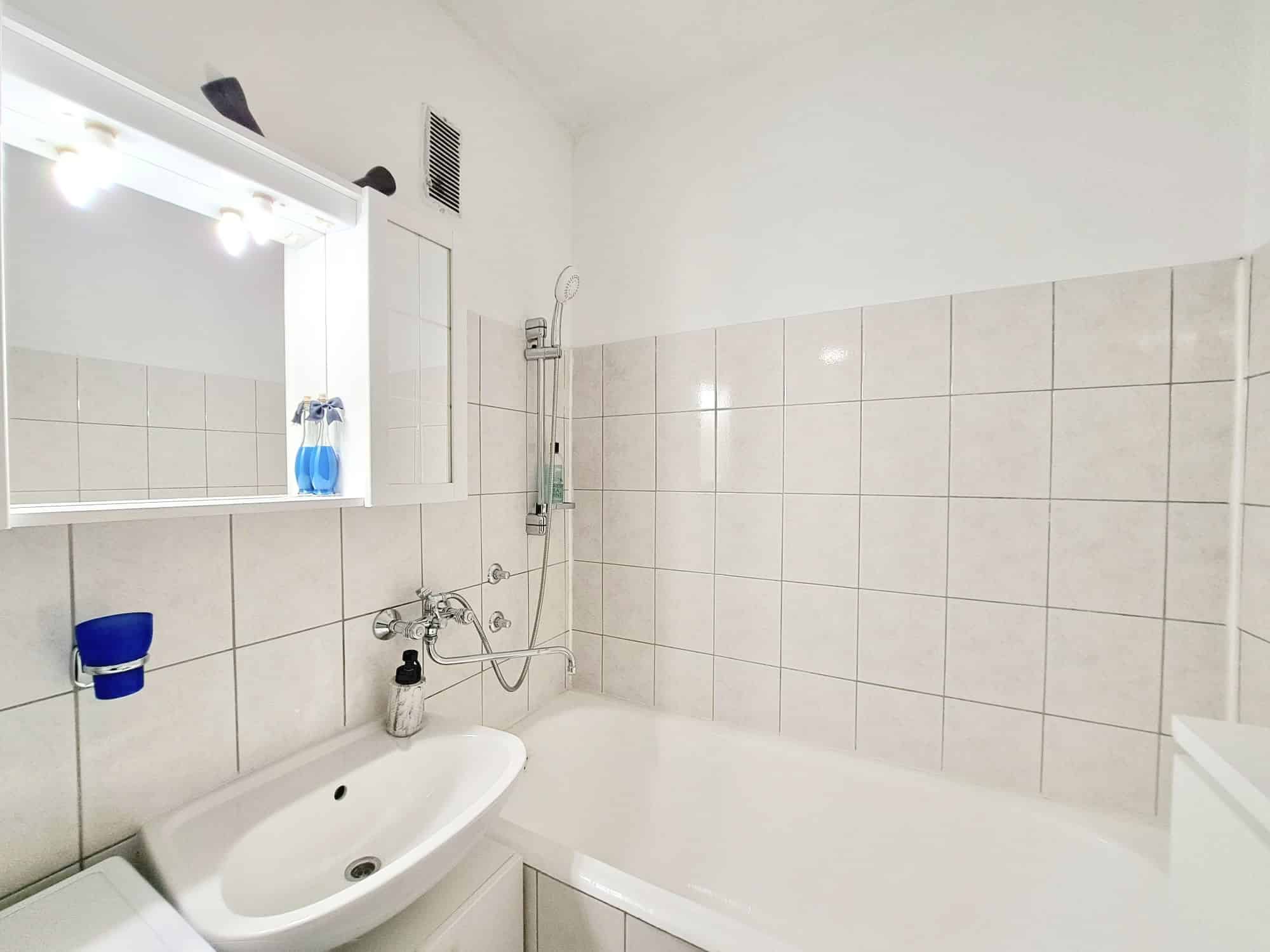 04837fb1-9a72-49a7-80d7-26c7f0318478 Dvosoban stan: Zagreb, Kruge, 56 m²