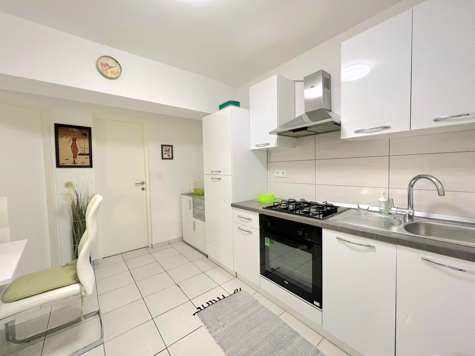 7aa1a927-ee71-4833-8535-b7d38b010dd2 Dvosoban stan: Zagreb, Centar, 40 m², Kratkoročni najam
