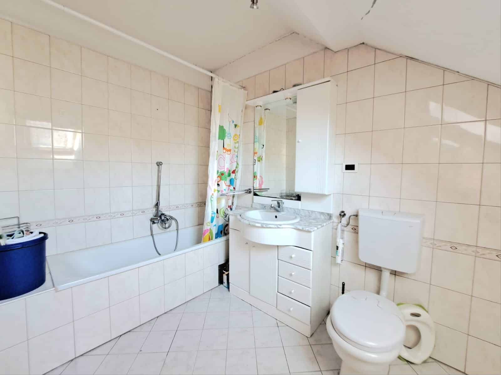 WhatsApp Image 2023-09-29 at 11.58.06 (3) Dvoetažni četverosobni stan: Zagreb, Lašćšina, NKP 120 m² + 2 GPM