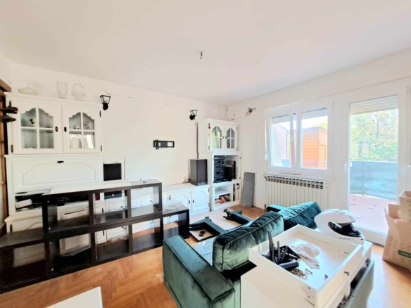 Two-story four-room apartment: Zagreb, Lašćšina, NKP 120 m² + 2 GPM