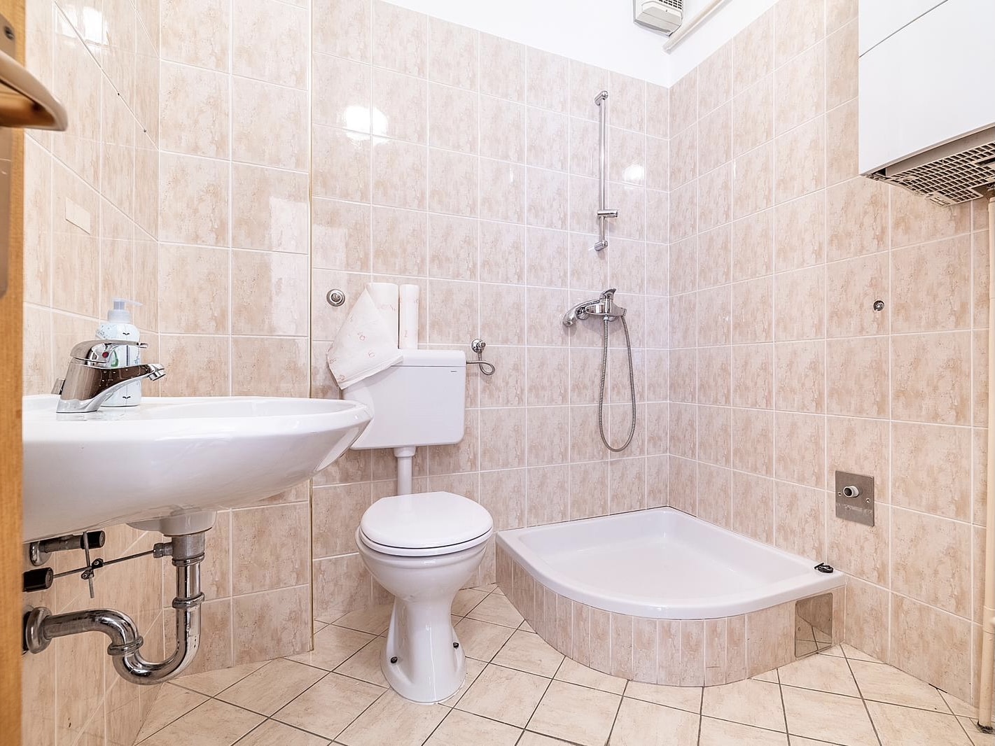 be52583d-348e-4a33-82f6-b83276b8edaf Dvosobni stan: Zagreb, Malešnica, NKP 110 m²