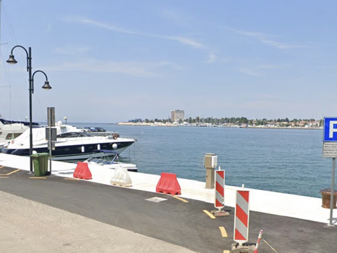 IMG-6643 Poslovni prostor: Umag, NKP 608,74 m²