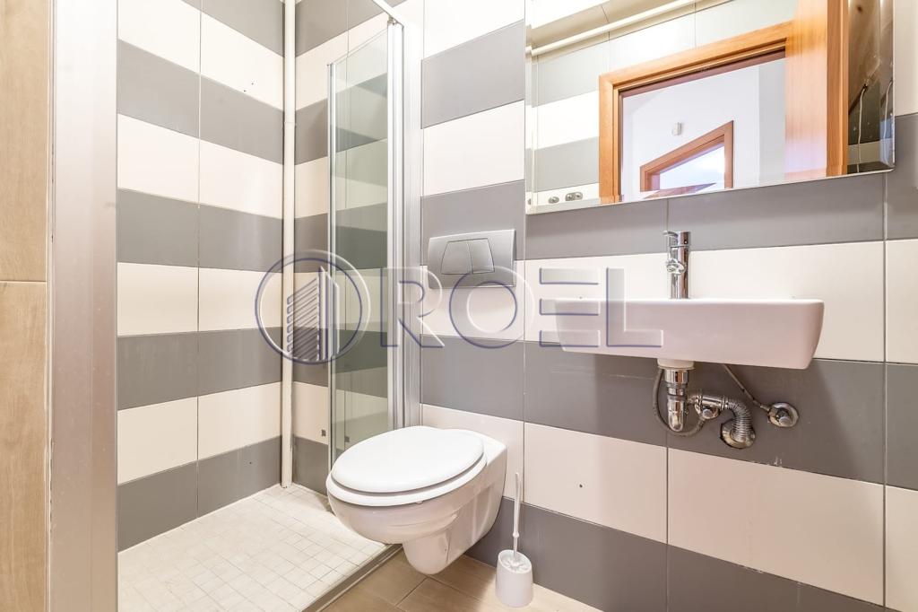 Trosobni stan s BAZENOM! Zagreb, Vrhovec, 110 m²+ 2VPM