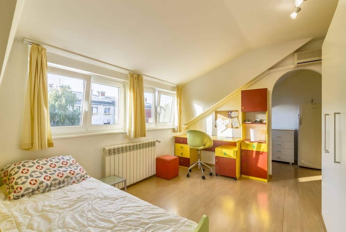 Trosobni stan: Špansko, NKP 117.79 m²