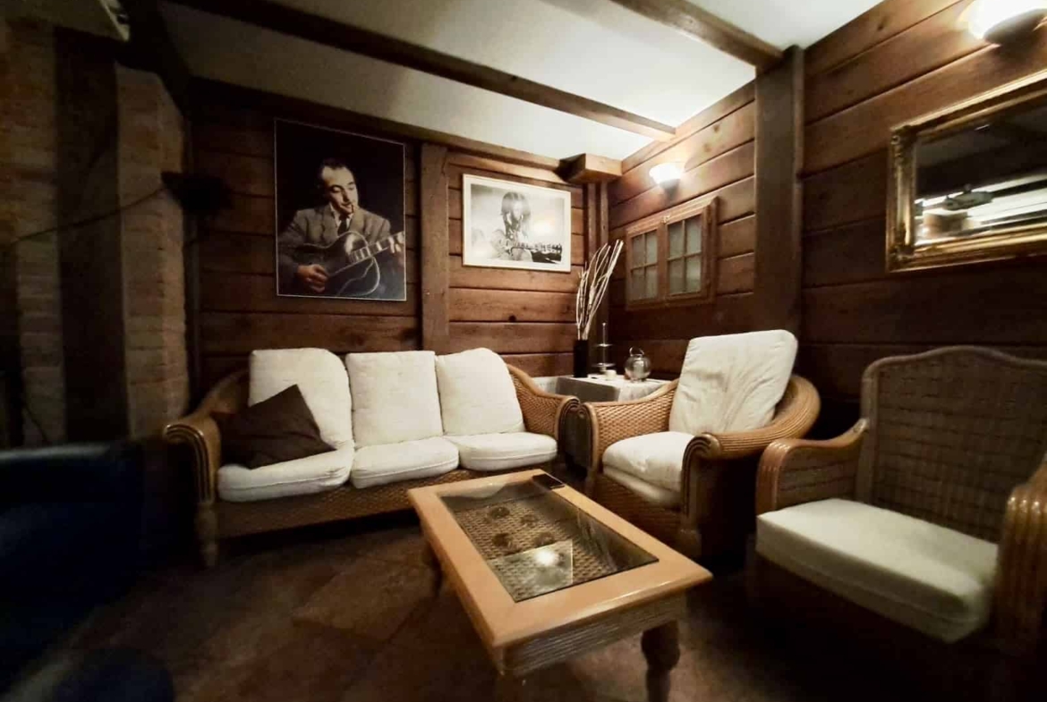 Tavern and garage: Zagreb, Lašćina, NKP 85.08 m²