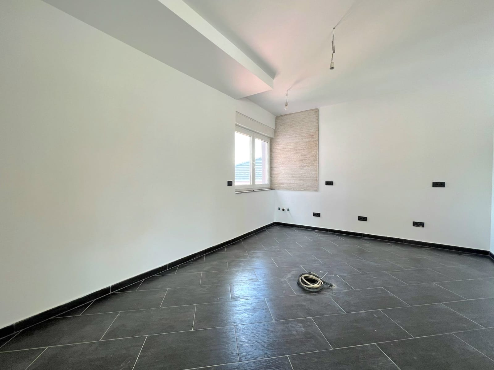 WhatsApp Image 2024-04-24 at 15.36.47 (4) Trosobni stan: Zagreb, Gračani, NKP 159 m² + 2 VPM