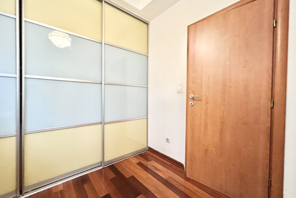 Trosobni stan, Zagreb, Pantovčak, Istarska ulica, 85 m2