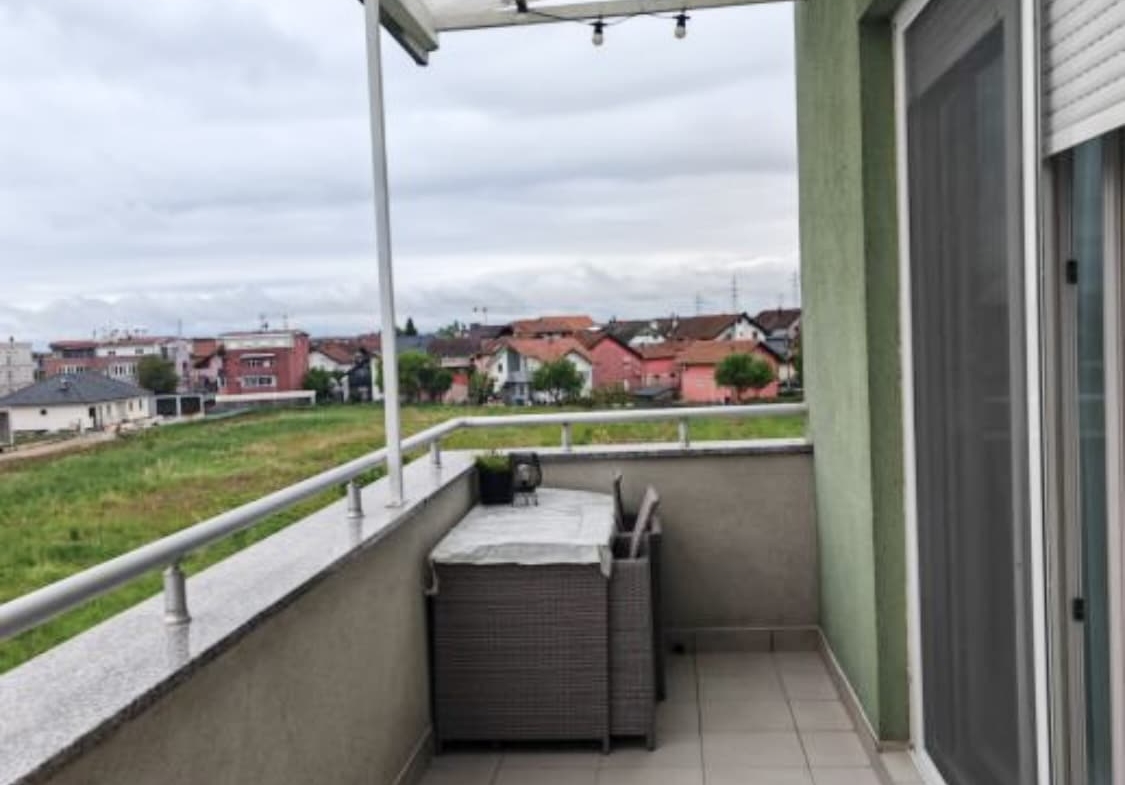 Dvosobni stan: Sveta Klara, NKP 58 m²