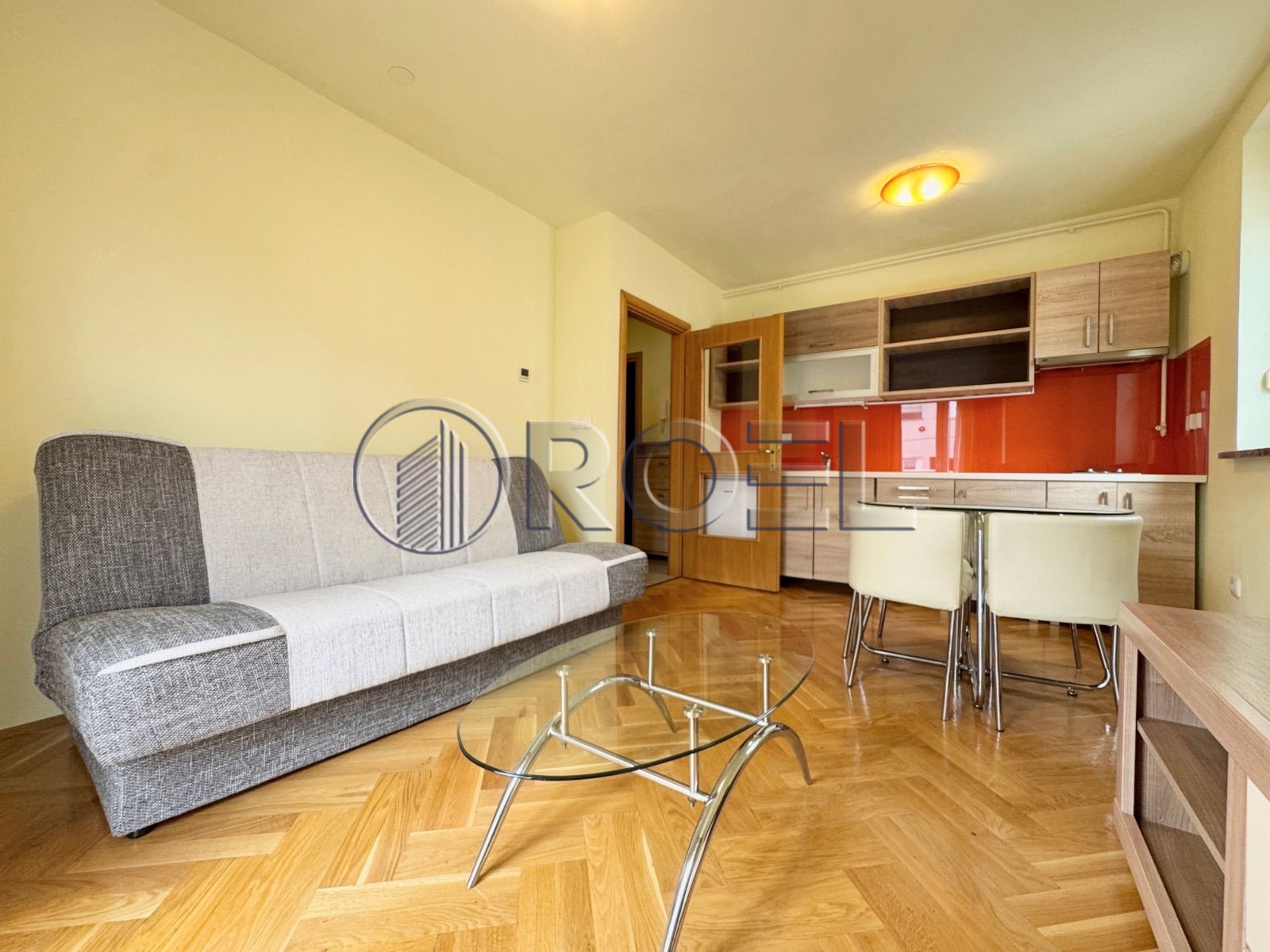 1023_1_1760042616 Zagreb, Knežija dvosobni stan, Savska cesta, NKP 42 m2 najam