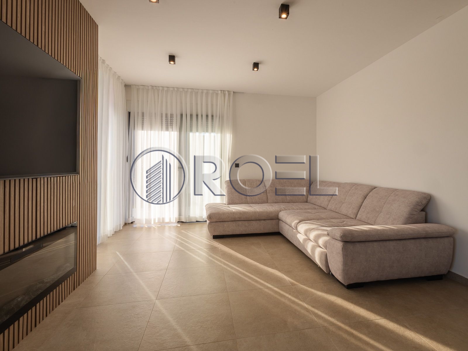 1031_11_1760367274 Istra, Jakovići, Luksuzna vila s bazenom, 15 km od Poreča 98.11 m²