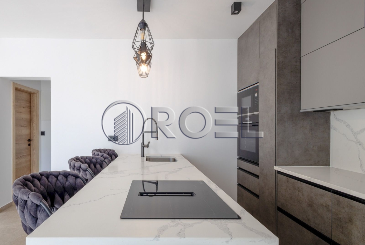 Istra, Jakovići, Luksuzna vila s bazenom, 15 km od Poreča 98.11 m²