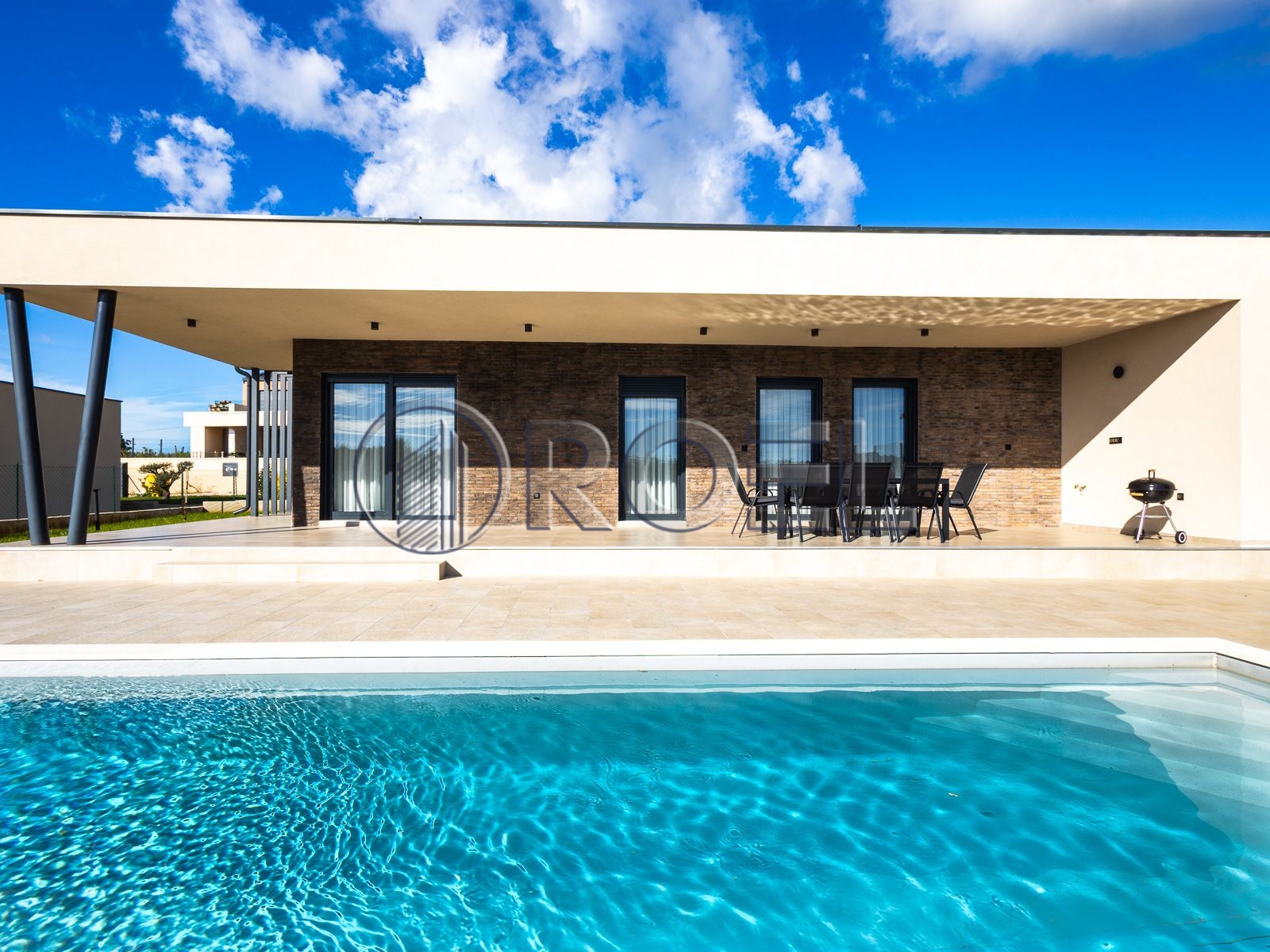 1031_4_1760367274 Istra, Jakovići, Luksuzna vila s bazenom, 15 km od Poreča 98.11 m²