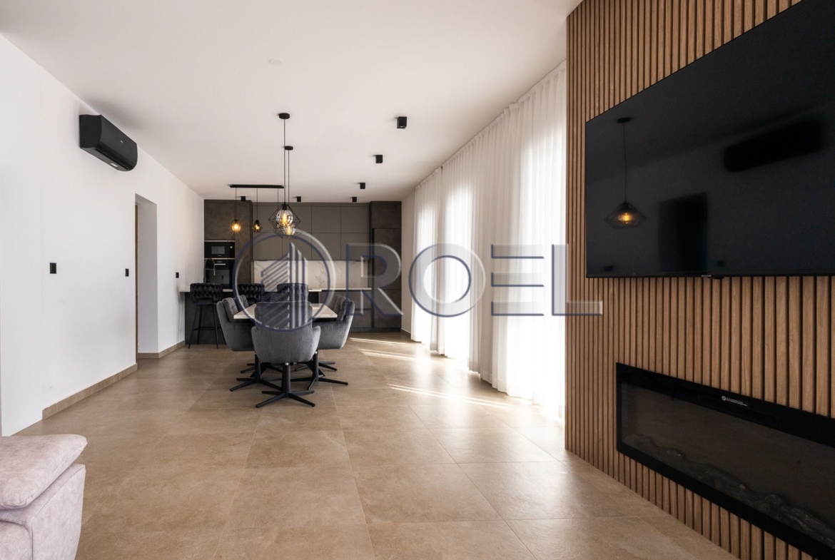 Istra, Jakovići, Luksuzna vila s bazenom, 15 km od Poreča 98.11 m²