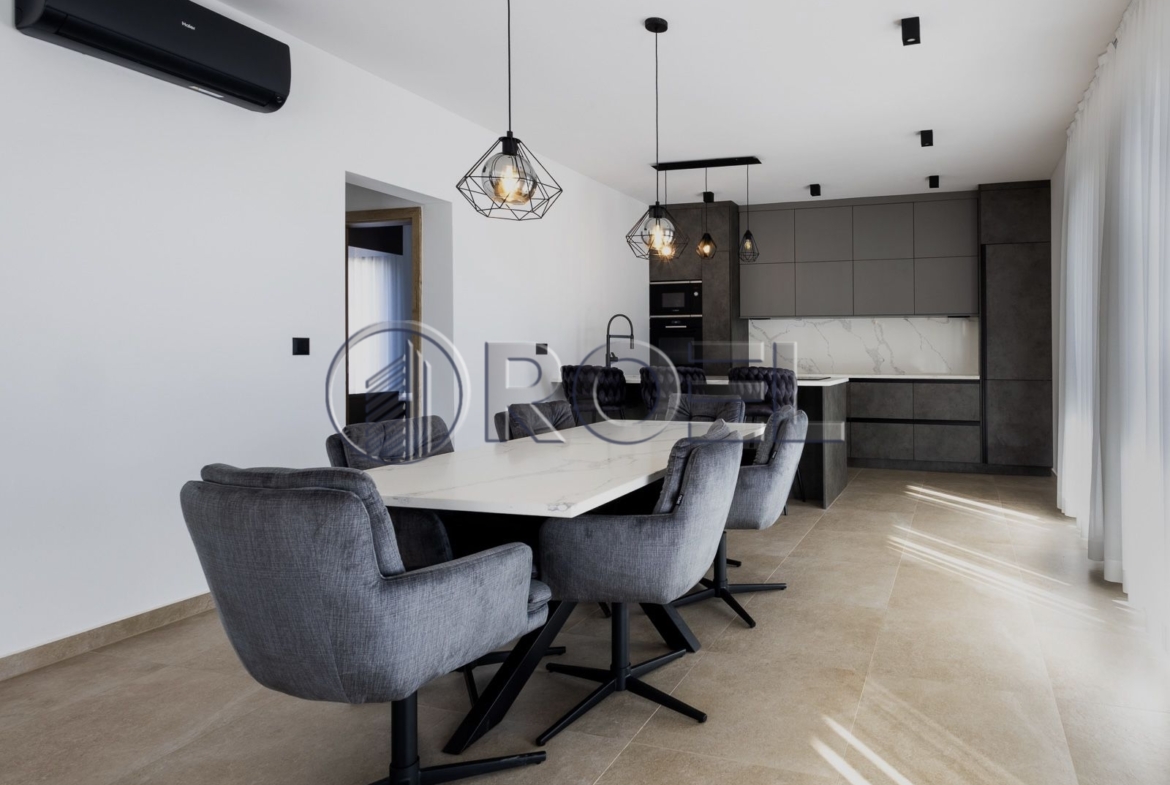Istra, Jakovići, Luksuzna vila s bazenom, 15 km od Poreča 98.11 m²
