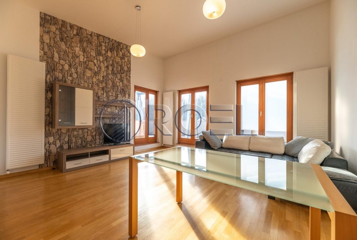 Zagreb, Donji Bukovac, četverosobni penthouse za najam, NKP 145 m2