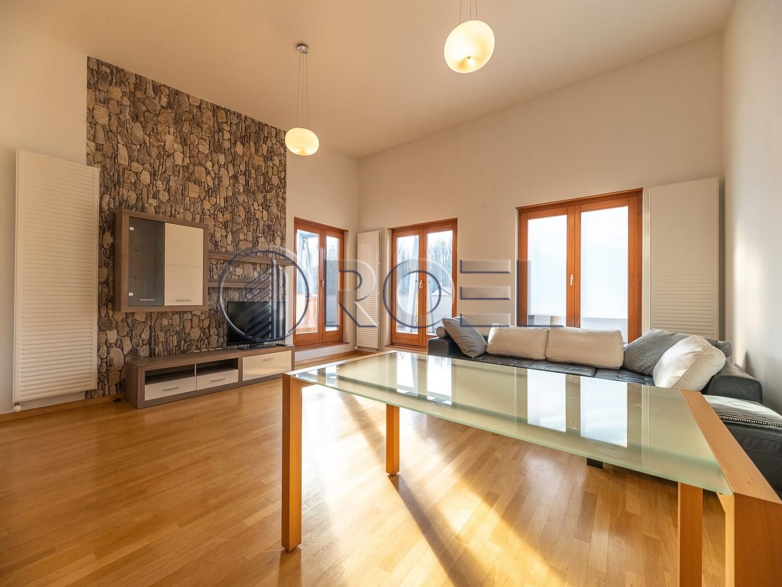 1066_10_1761046984 Zagreb, Donji Bukovac, četverosobni penthouse za najam, NKP 145 m2