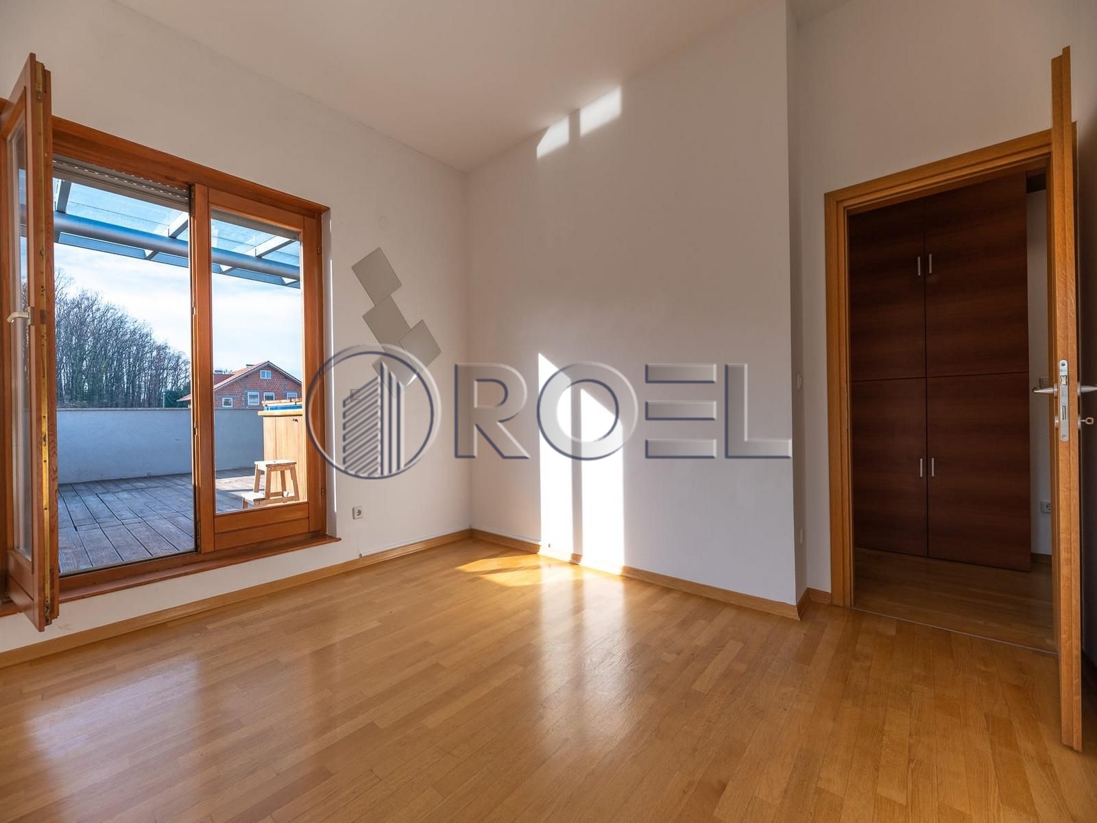 1066_18_1761046986 Zagreb, Donji Bukovac, četverosobni penthouse za najam, NKP 145 m2