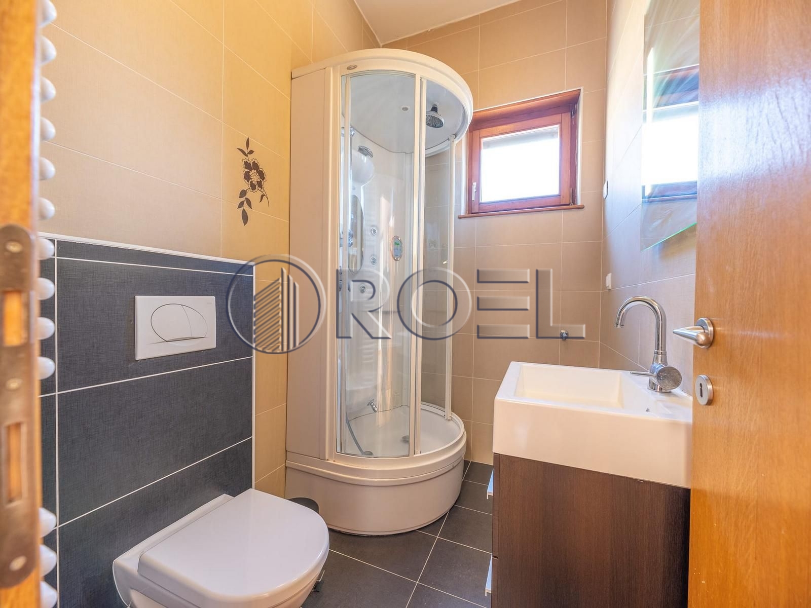 1066_29_1761046990 Zagreb, Donji Bukovac, četverosobni penthouse za najam, NKP 145 m2