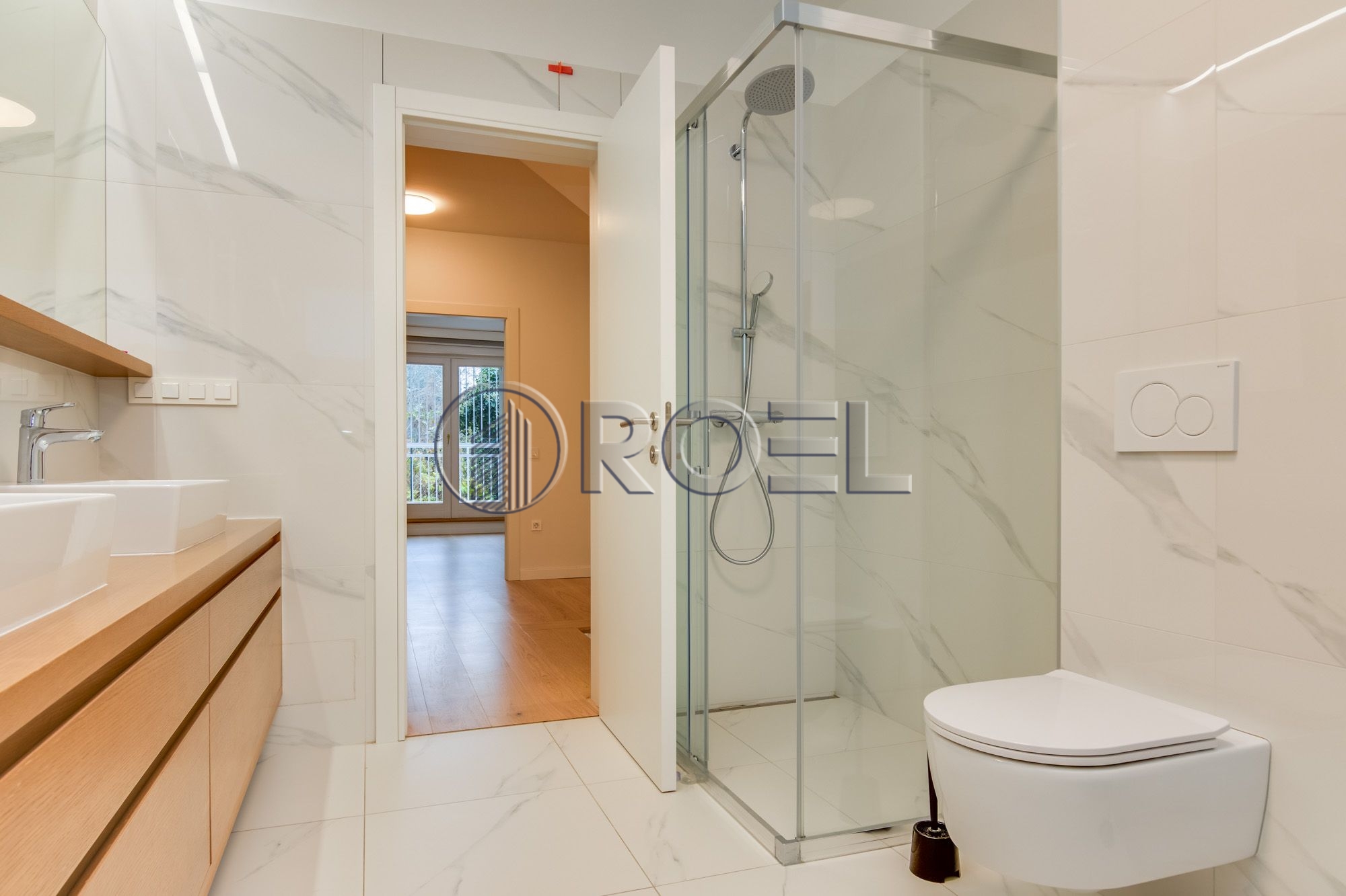 1077_9_1764932697 Četverosobni stan s garažom, Najam, Zagreb, Tuškanac, NKP 210 m2