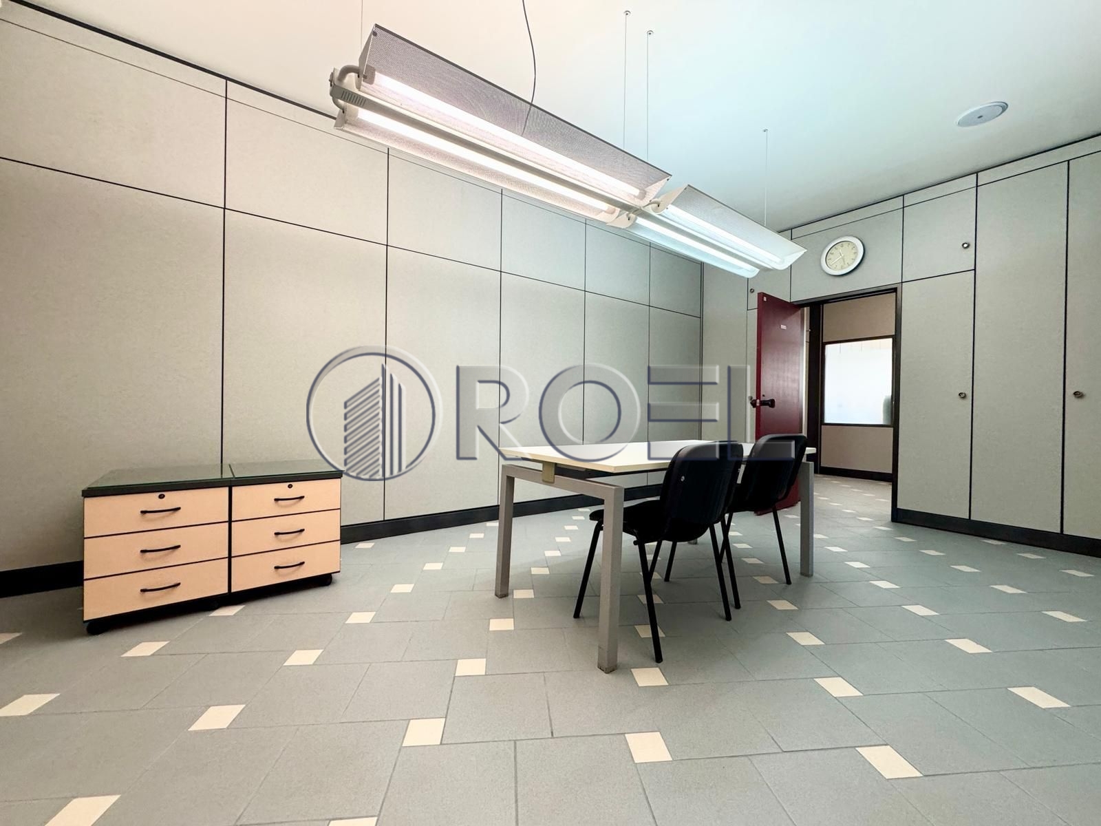 1078_21_1761666779 Zagreb, poslovni prostor, NKP 215 m2, Čulinečka ulica