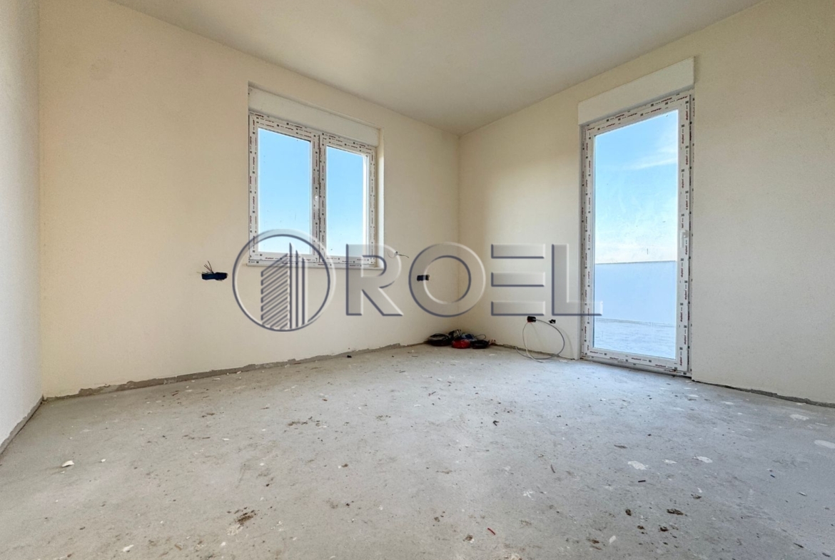 Četverosobni stan, Stupnik, NKP 107 m2, 2PM
