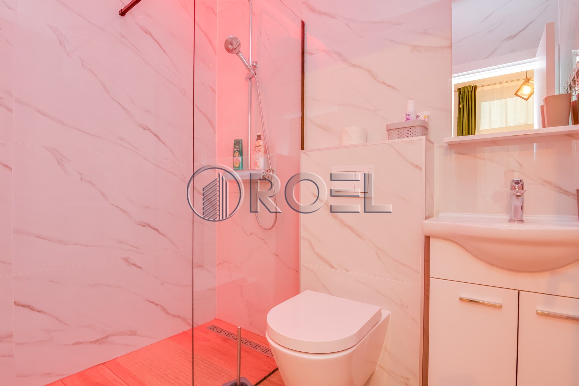 1177_12_1764170468 Prodaja, Kuća s dva apartmana, Zagreb, Donji grad 73m2 / dvorište 165m2