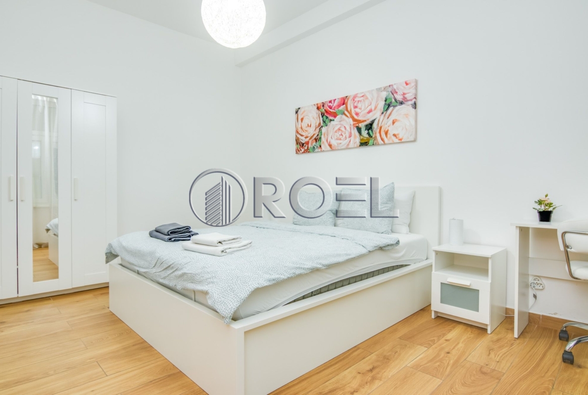 Prodaja, Kuća s dva apartmana, Zagreb, Donji grad 73m2 / dvorište 165m2