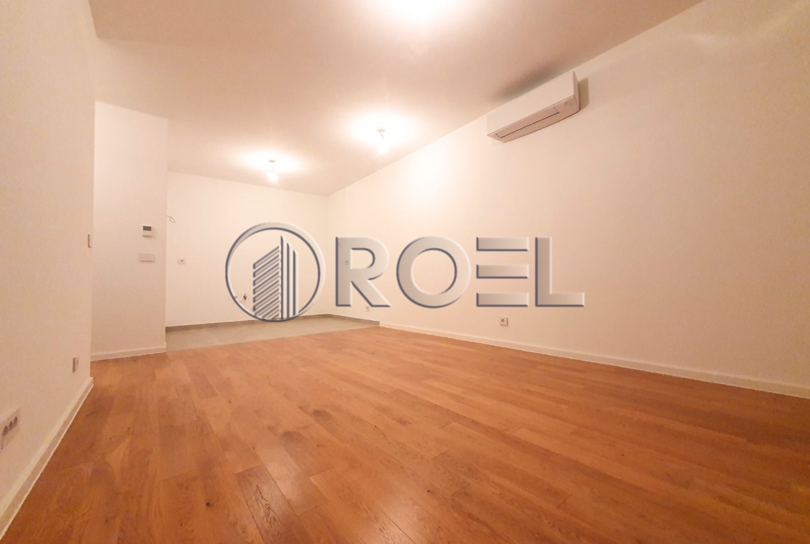 Zagreb, Kvatrić, dvosoban stan/ poslovni prostor, NKP 55 m2, GPM