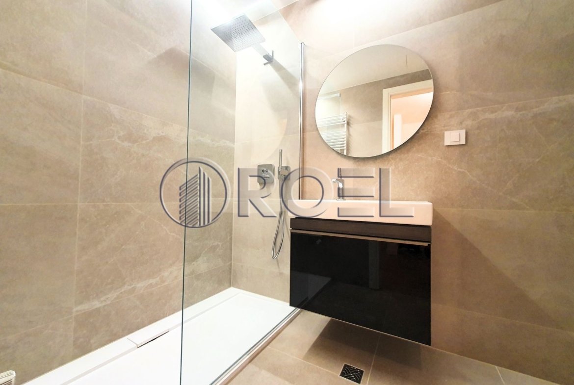 Zagreb, Kvatrić, dvosoban stan/ poslovni prostor, NKP 55 m2, GPM
