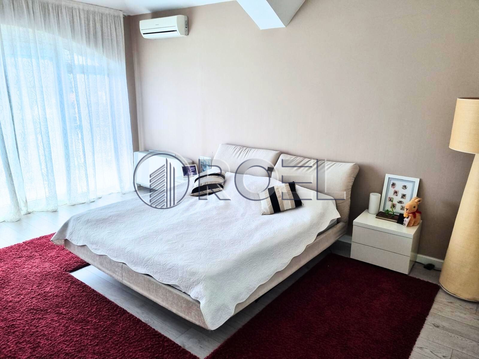 1227_4_1767820353 Zagreb, Remete, Obiteljska kuća za najam, 400 m² s bazenom