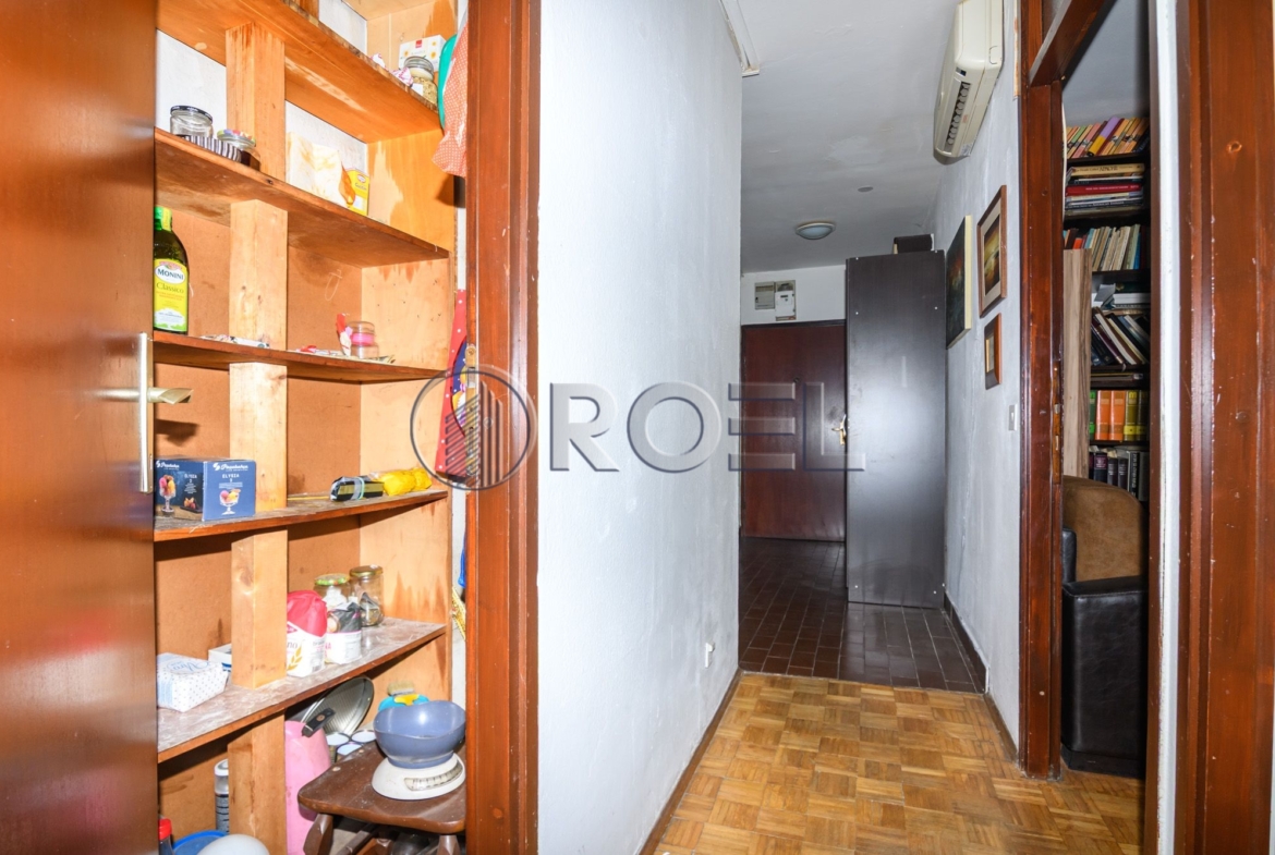 Zagreb, Ivana Kukuljevica Square, three room apartment 80m2, sale