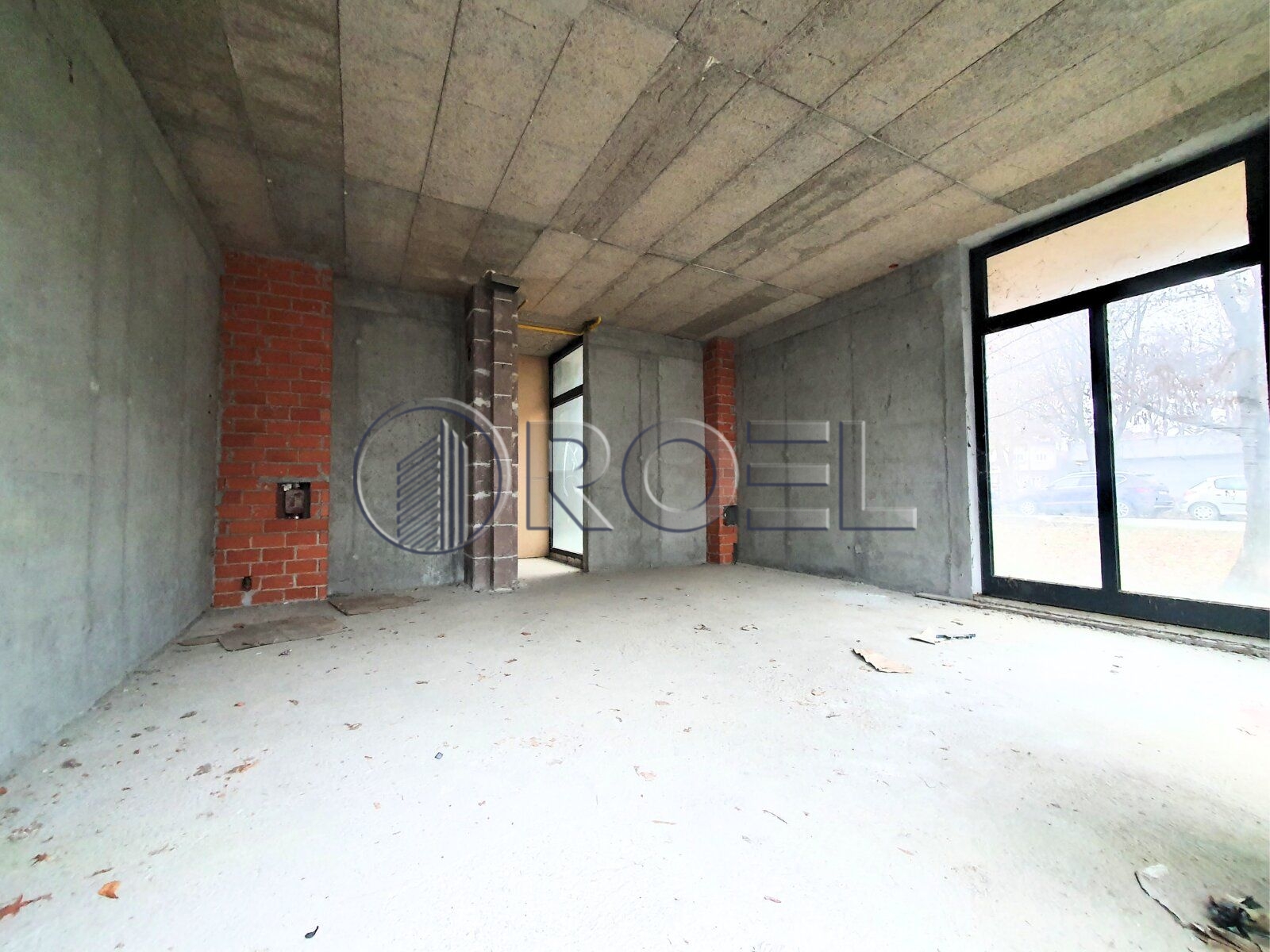 1246_3_1768339949 Zagreb, Zagrebačka cesta, ulični poslovni prostor NKP 43 m2