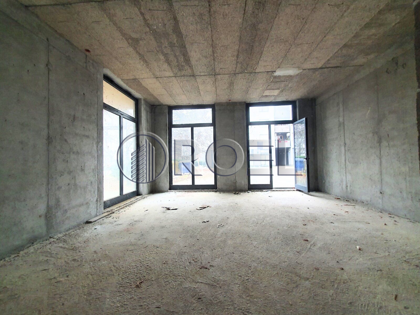 1246_5_1768339961 Zagreb, Zagrebačka cesta, ulični poslovni prostor NKP 43 m2