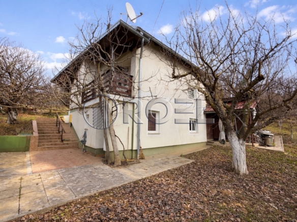 Land area 815 m2 with house, Zagreb, Dubrava, Miroševečka