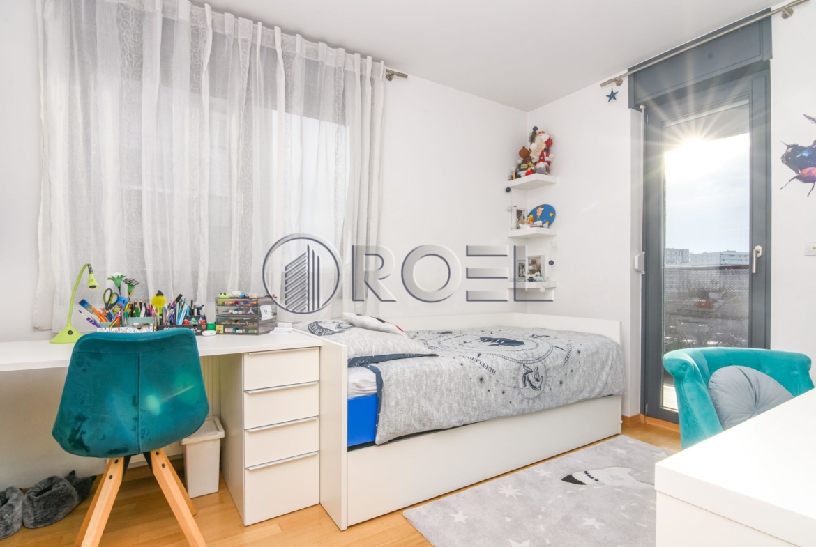Zagreb, Donji grad, five-room apartment, for sale, 152.82 m2