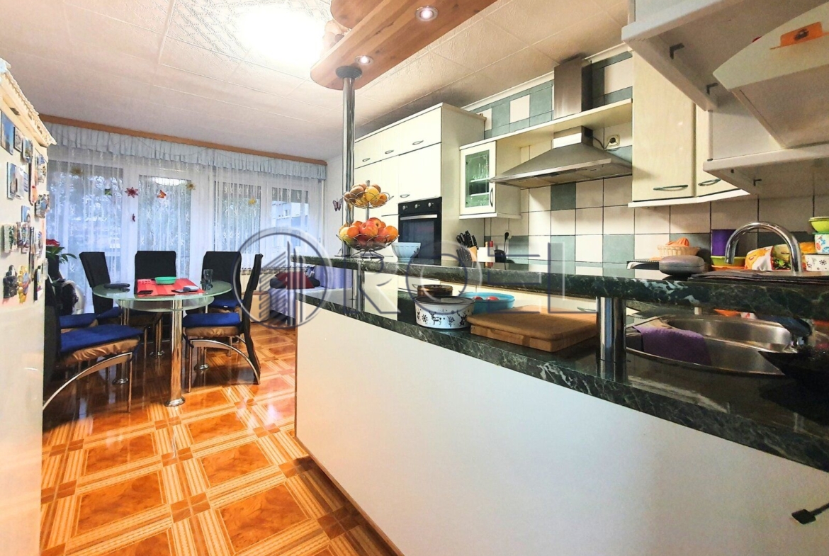 Stan u zgradi, 56, Novi Zagreb – istok, Zagreb