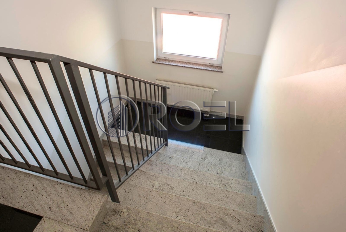 Zagreb, Trešnjevka, six-bedroom duplex apartment, 162.18 m2