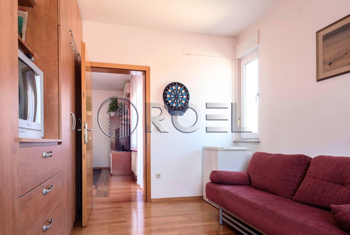 Zagreb, Trešnjevka, six-bedroom duplex apartment, 162.18 m2