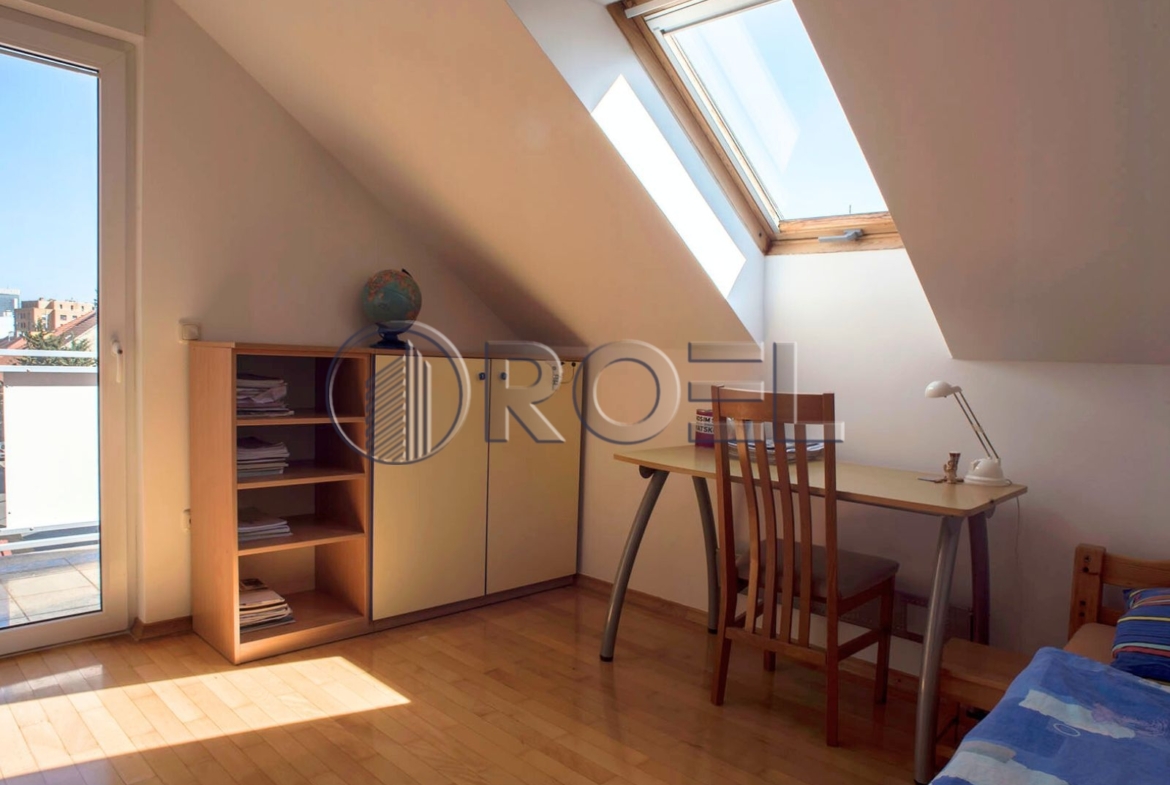 Zagreb, Trešnjevka, six-bedroom duplex apartment, 162.18 m2