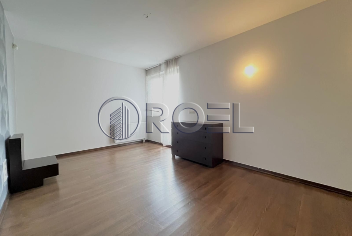 Četverosobni stan, Zagreb, Srebrnjak, NKP 171 m2 + 2 VPM