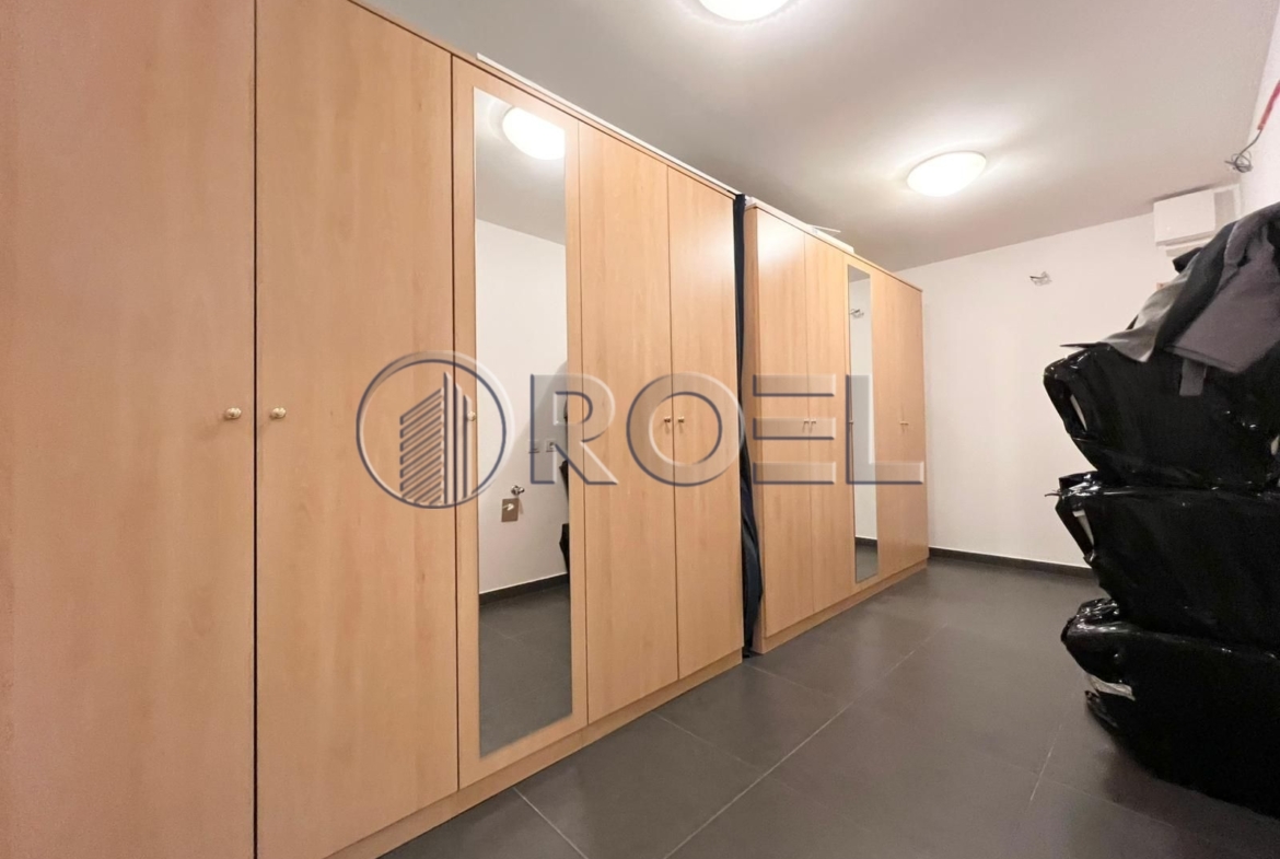 Četverosobni stan, Zagreb, Srebrnjak, NKP 171 m2 + 2 VPM