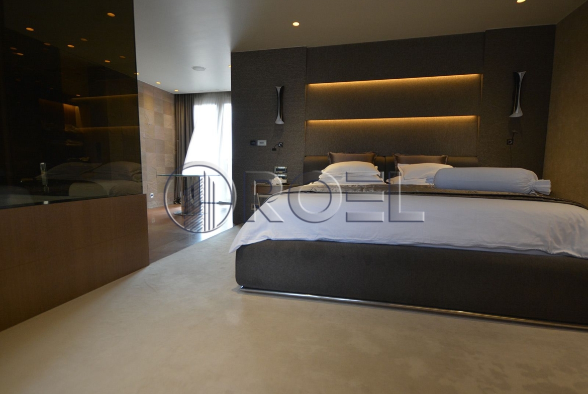 Luxurious apartment in Zagreb with a large terrace and 3 garage spaces