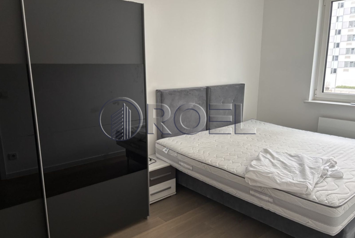 Zagreb, Središće, Meandar trosoban stan NKP 80 m2, garaža