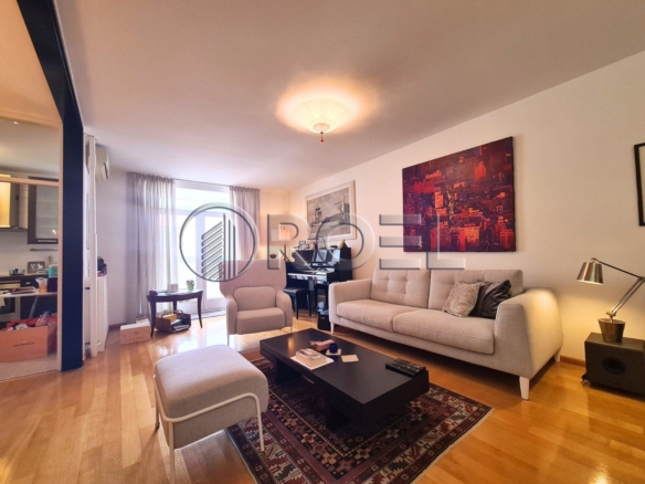 Flat in a building, 92, Donja Dubrava, Zagreb