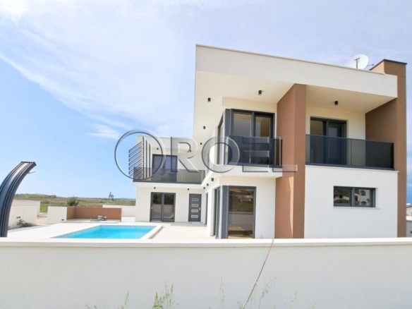 Luxury villa, Zadar, Privlaka, GFA 188 m², near the sea