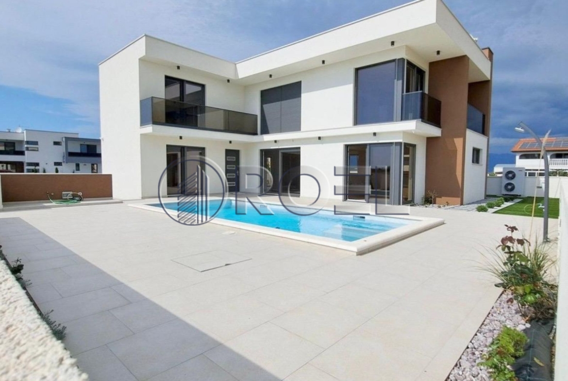 Luksuzna vila, Zadar, Privlaka, NKP 188 m2, blizu mora