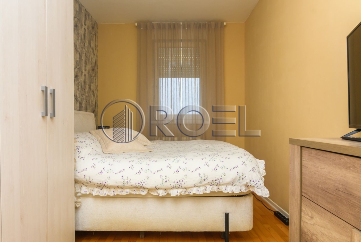 Zagreb, Vrbani, three-bedroom apartment 72 m², for sale