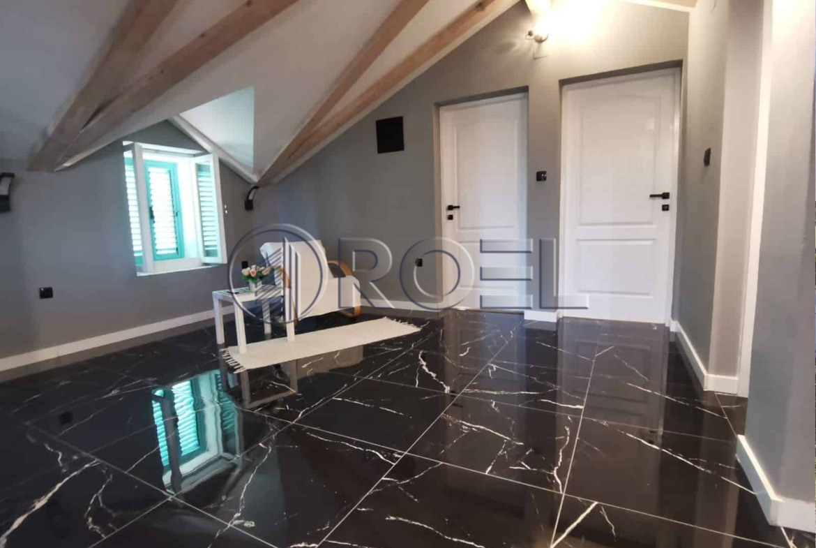 Kuća za odmor, Mali Iž (okolica Zadra), NKP 280 m²