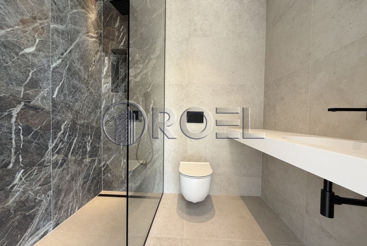 Five-bedroom apartment with swimming pool, new development, 238 m², Opatija