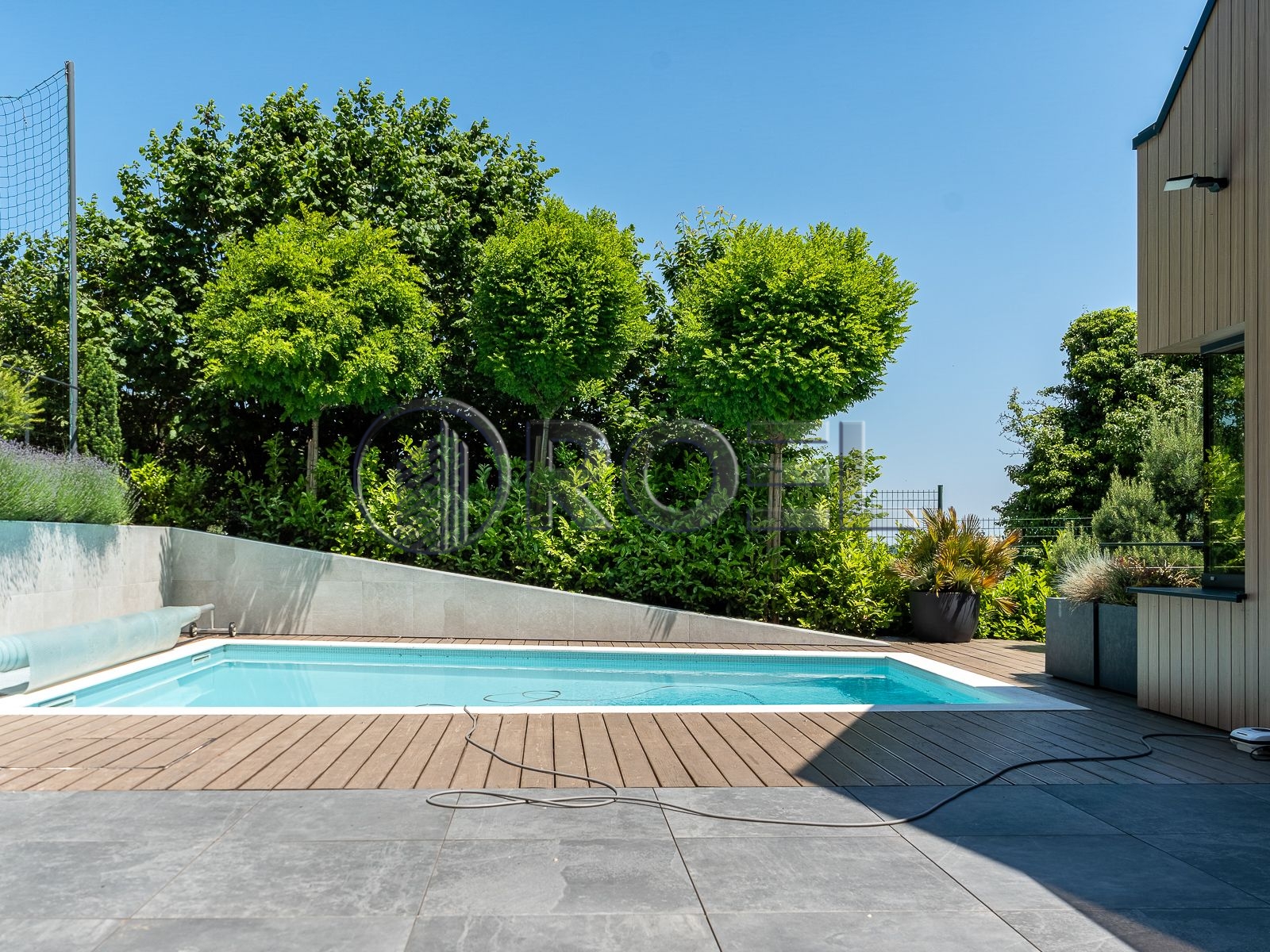 1568_14_1780081327 Zagreb, Šestine, luksuzna vila 200 m2 s bazenom i velikom okućnicom